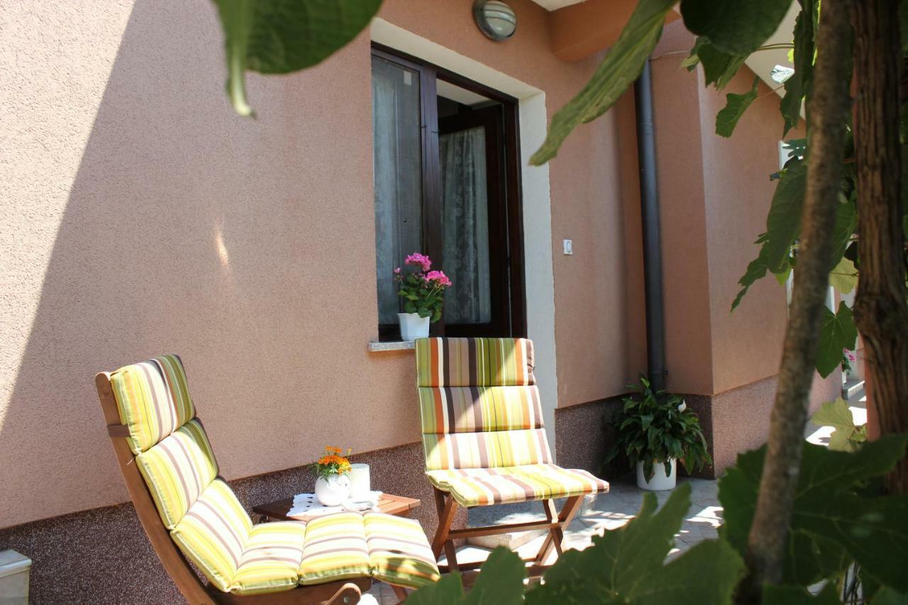 Appartamento Tutnovo 13 Fiume Esterno foto